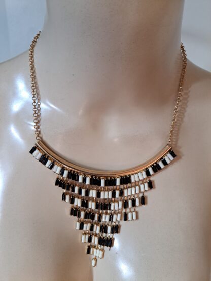 Colar estilo vintage